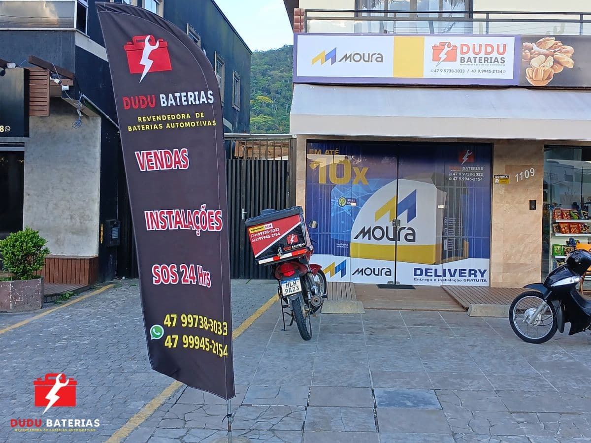 Fachada da loja Dudu Baterias na Av. Hermógenes Assis Feijó, em Balneário Camboriú