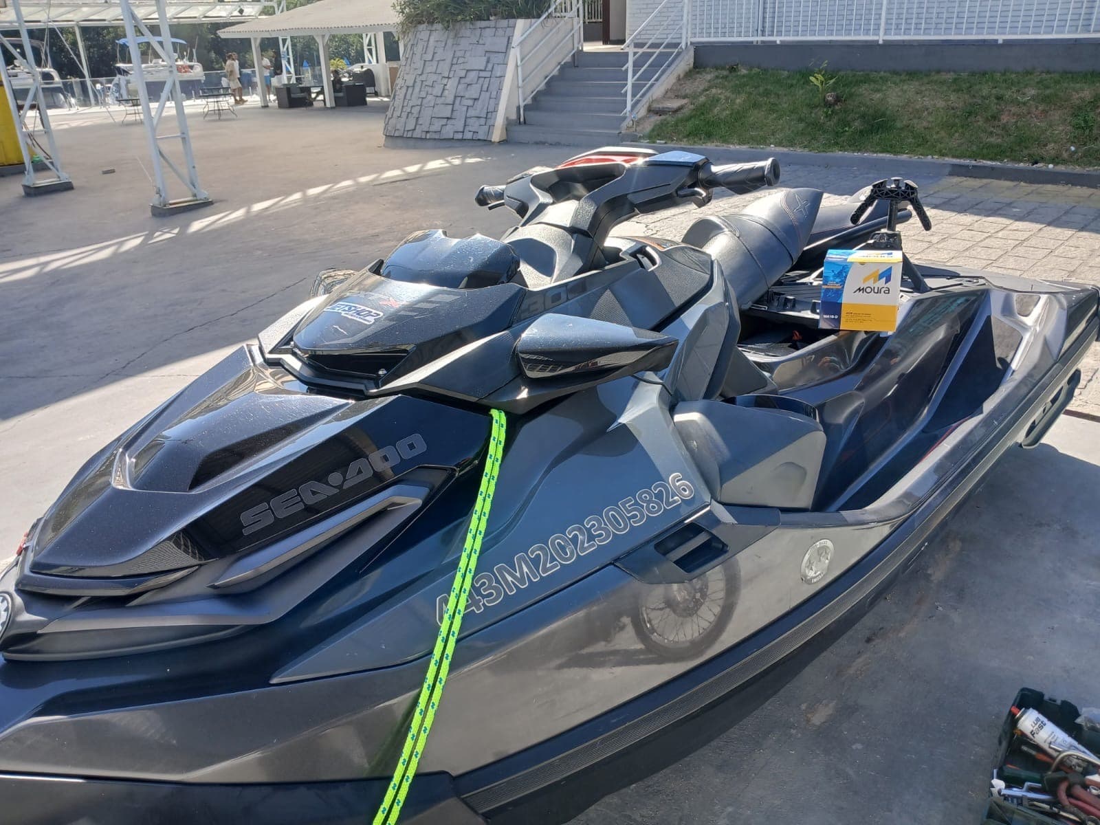 Troca de bateria em jet ski feita pela Dudu Baterias